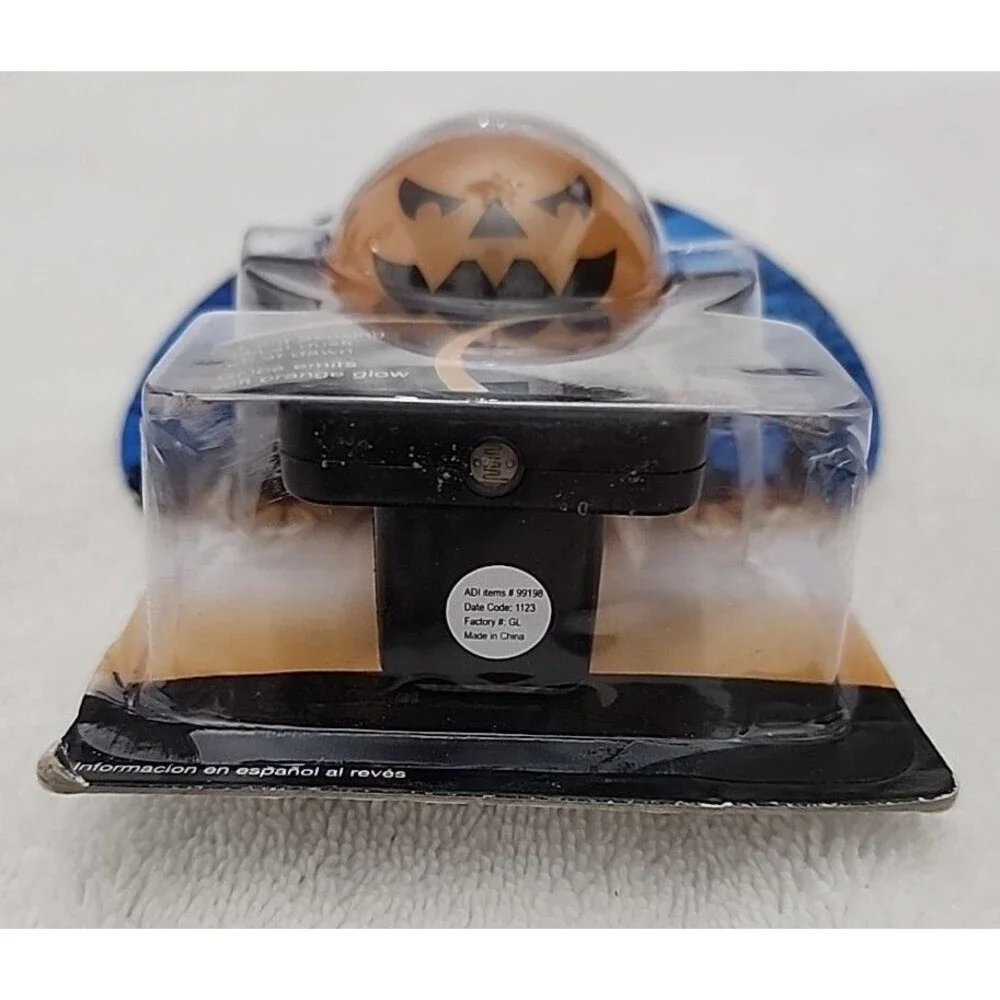 Night Light Halloween Light Sensing Led Haunted House Projection New Sealed